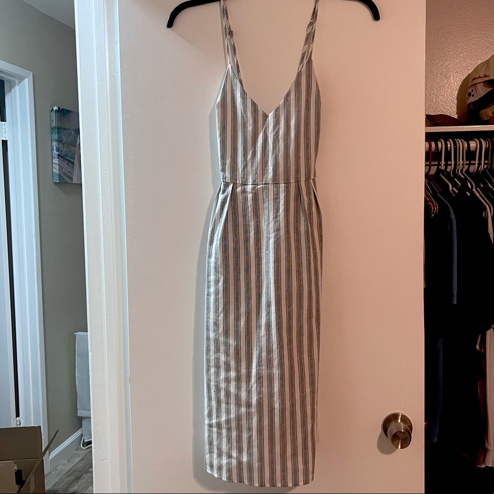 Lulus gray & white striped midi dress